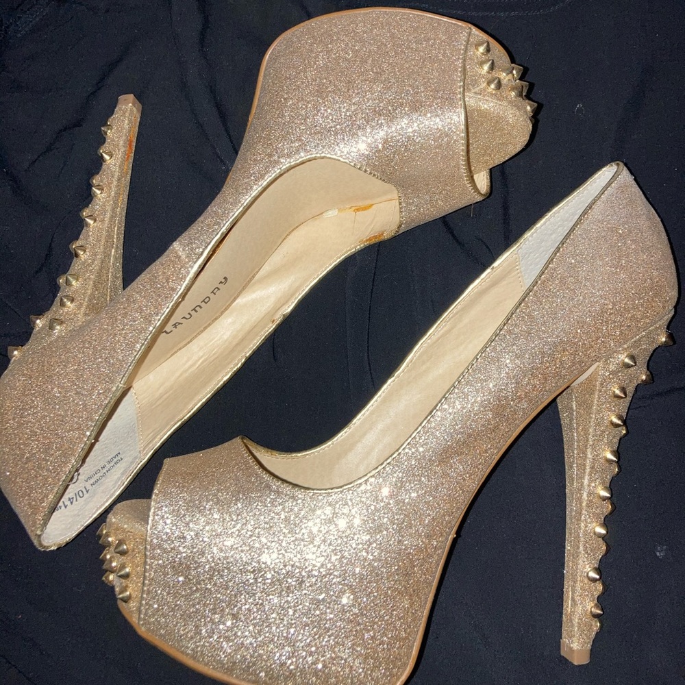 Gold peep toe sequin/glitter pumps